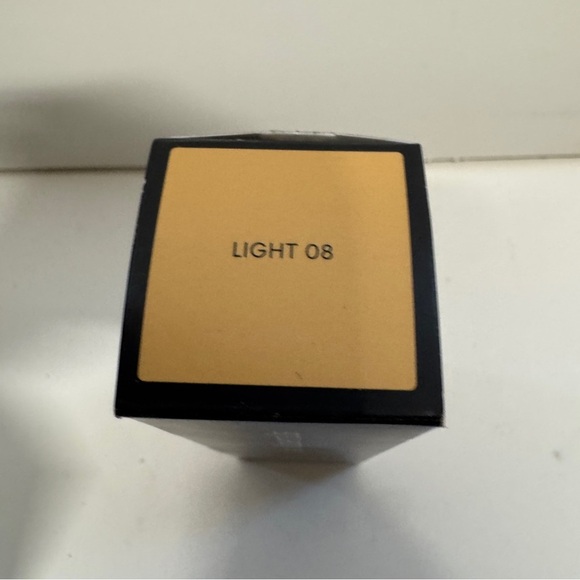 Bareminerals Original Liquid Mineral Foundation Spf 20 Light 08 - Picture 3 of 3